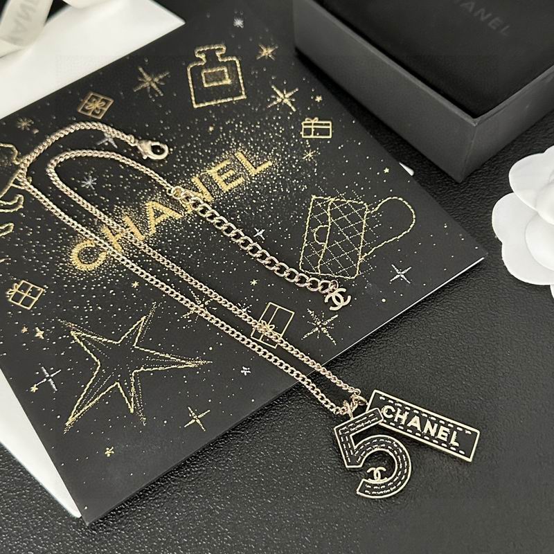 Chanel necklace 1lyx129